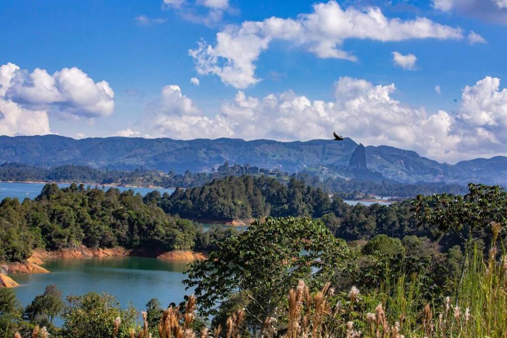 Sky House Cabana Guatape La Pradera  Buitenkant foto